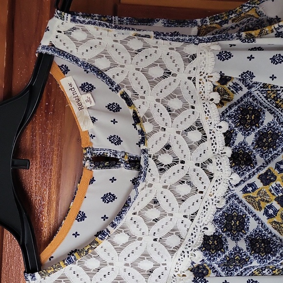 Pretty Tank Top - Picture 3 of 8